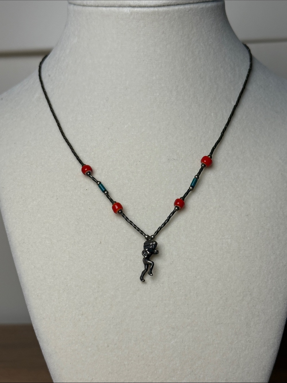 Vintage Southwestern Liquid Silver Running Man Necklace Turquoise Coral tourist